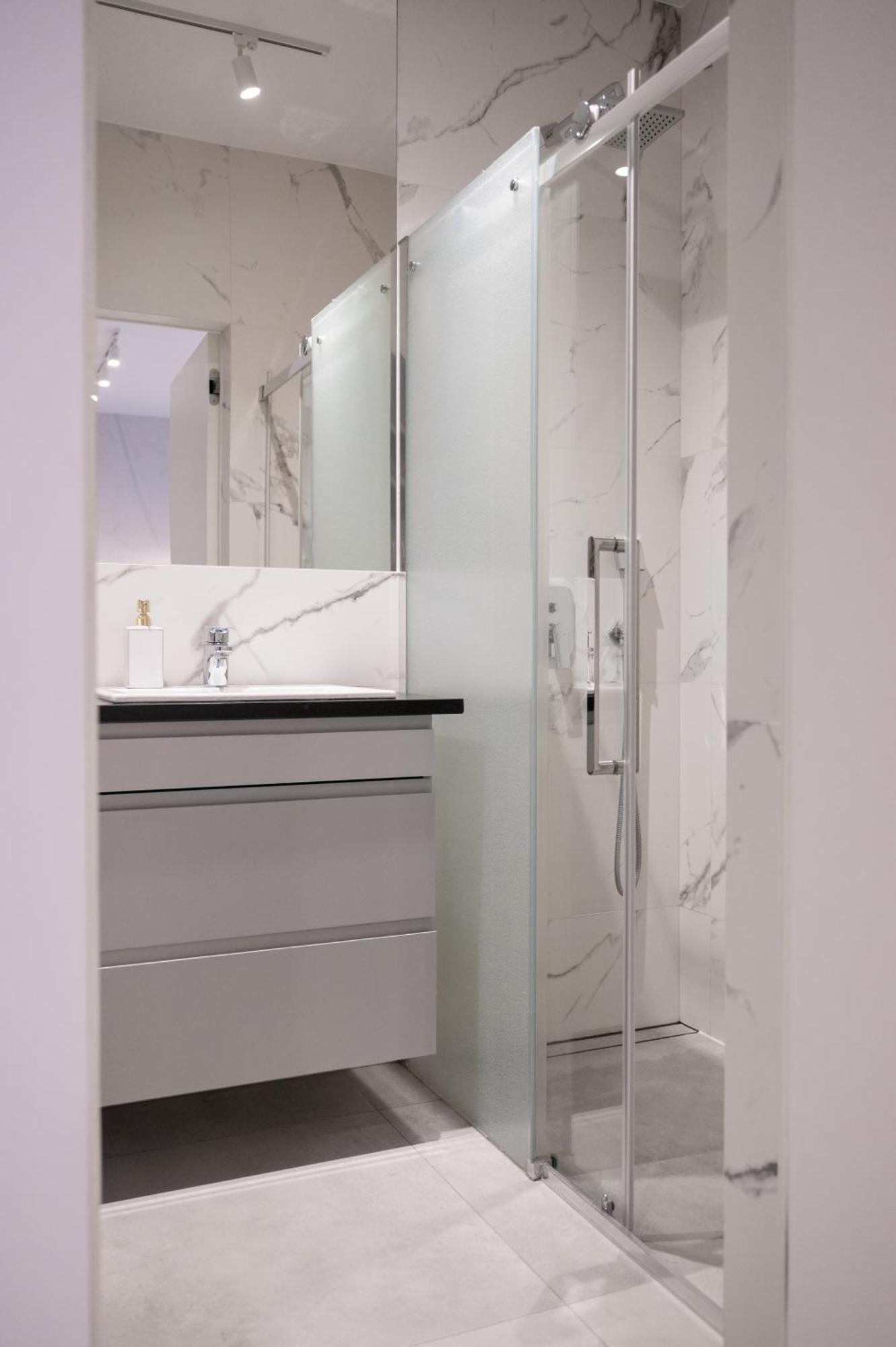 ורשה Mennica Residence - Grzybowska 43A מראה חיצוני תמונה