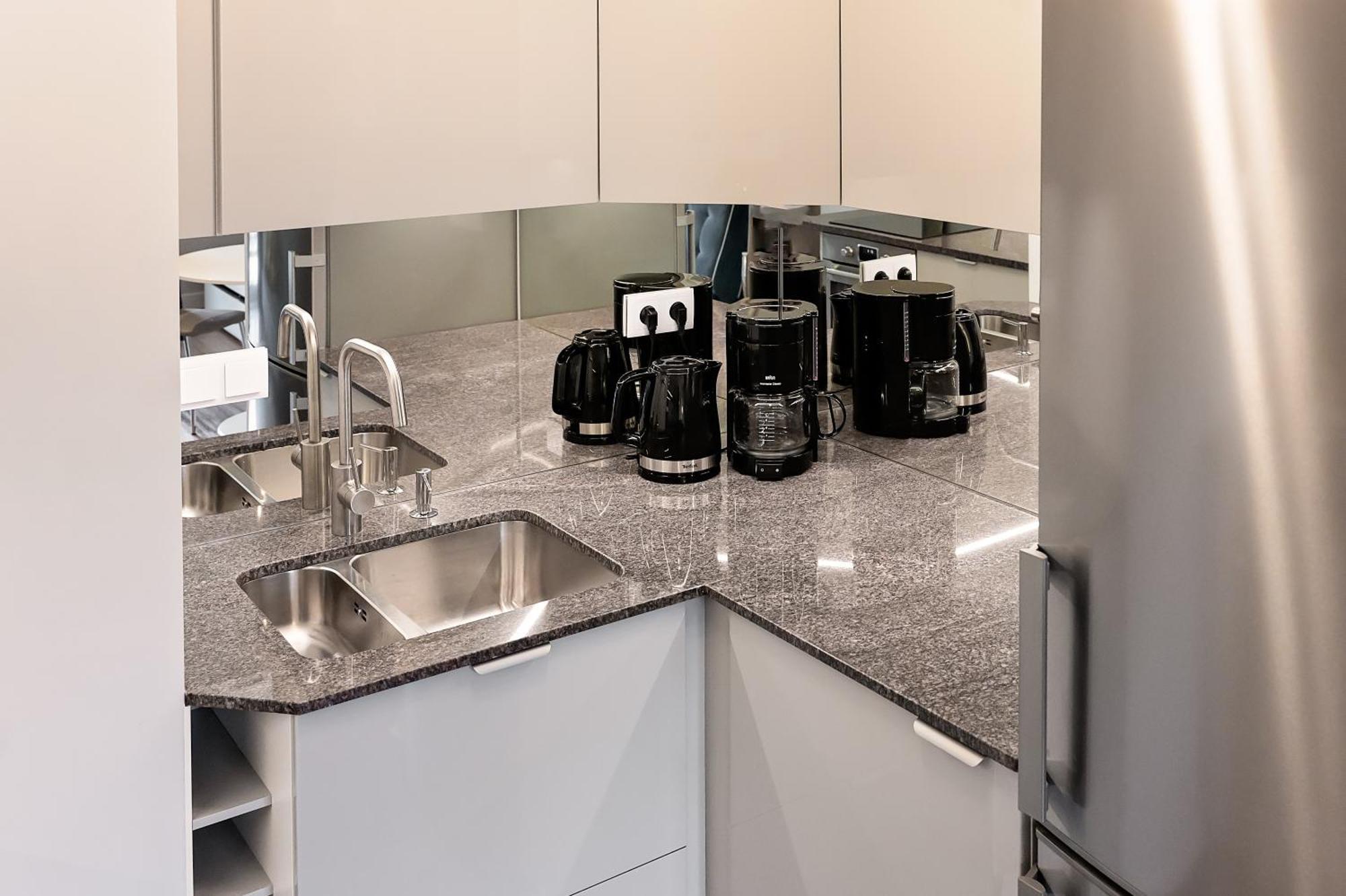 ורשה Mennica Residence - Grzybowska 43A מראה חיצוני תמונה
